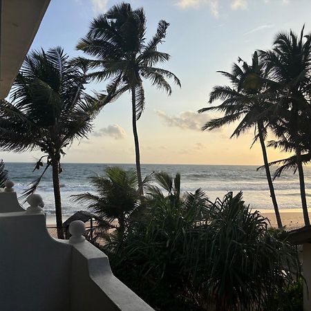 Mirage Beach House At Morava Court Hikkaduwa Buitenkant foto