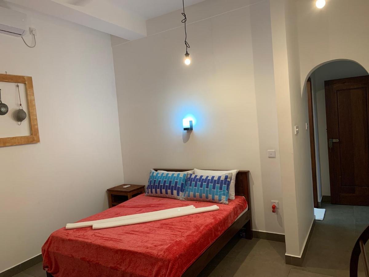 Mirage Beach House At Morava Court Hikkaduwa Buitenkant foto