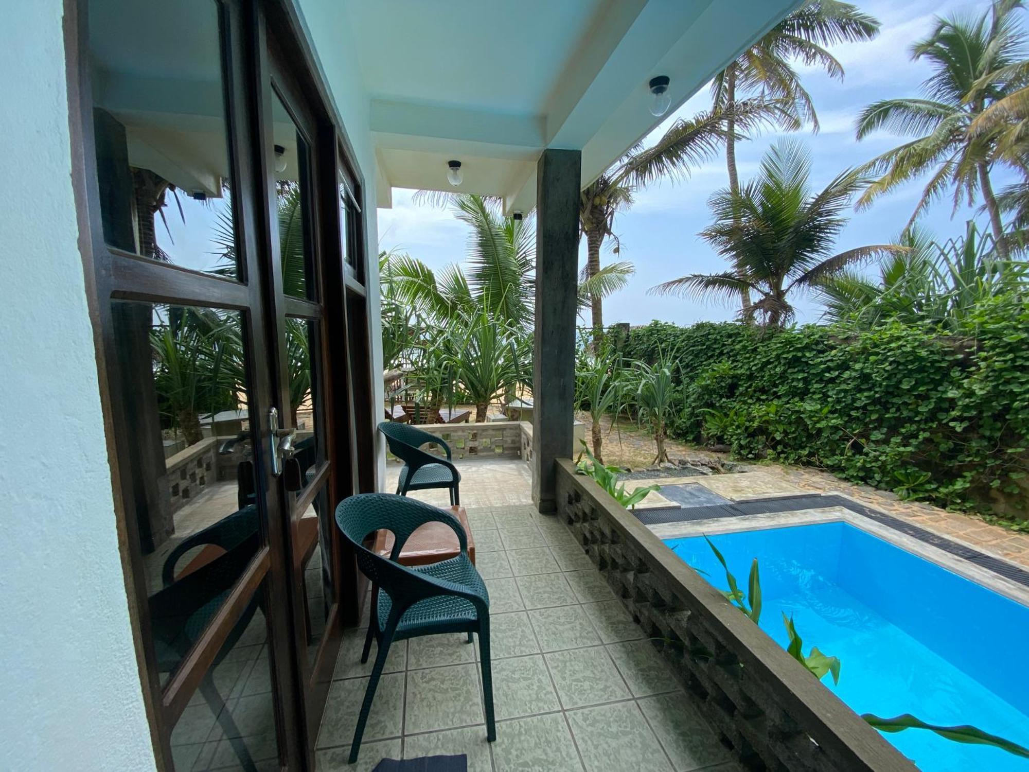 Mirage Beach House At Morava Court Hikkaduwa Buitenkant foto