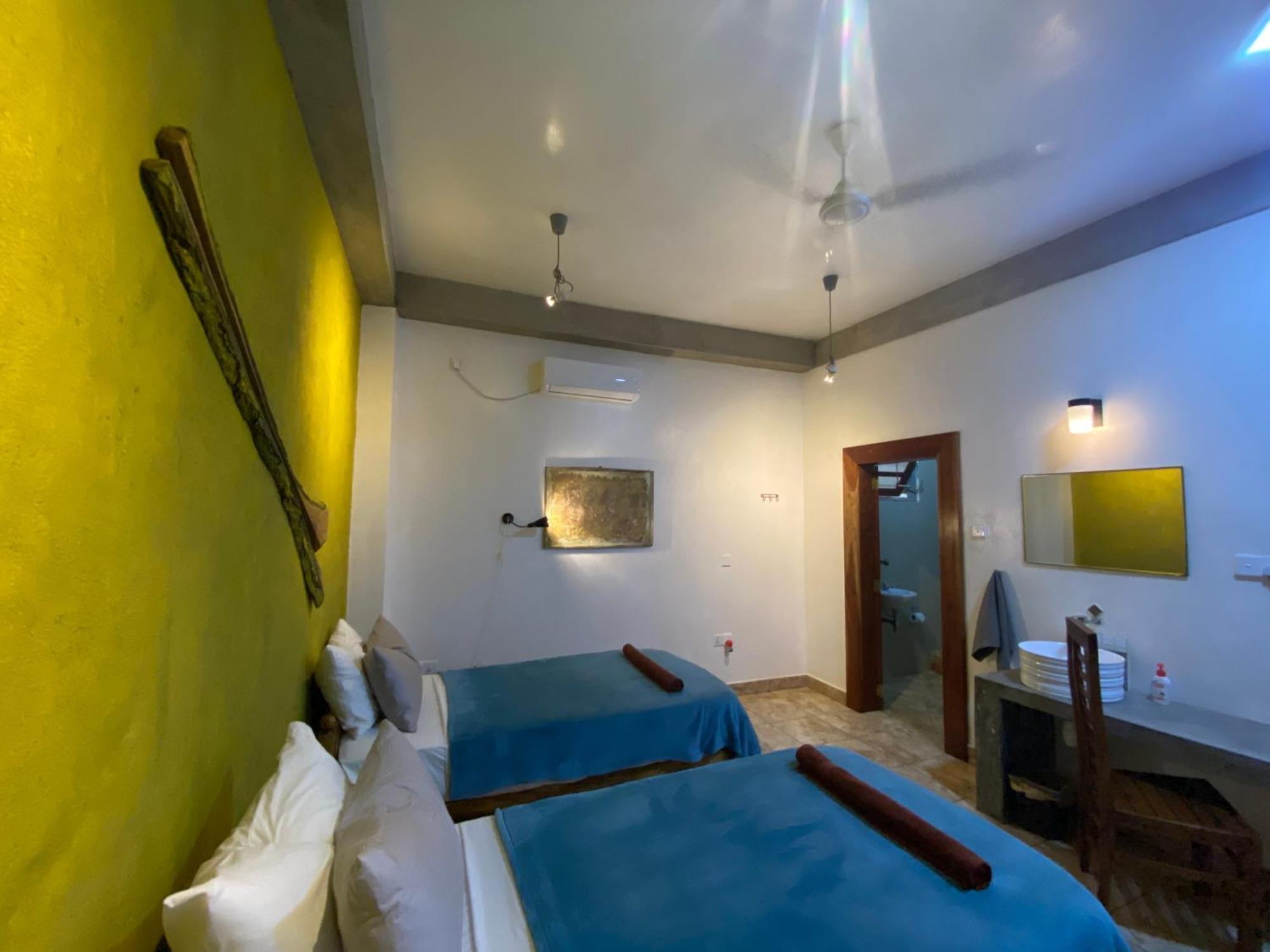 Mirage Beach House At Morava Court Hikkaduwa Buitenkant foto