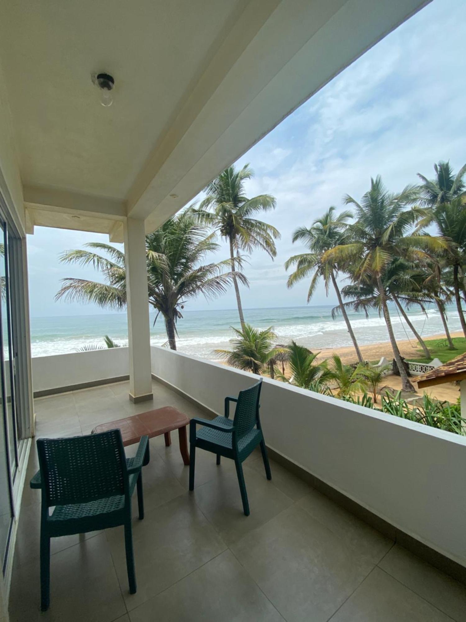 Mirage Beach House At Morava Court Hikkaduwa Buitenkant foto