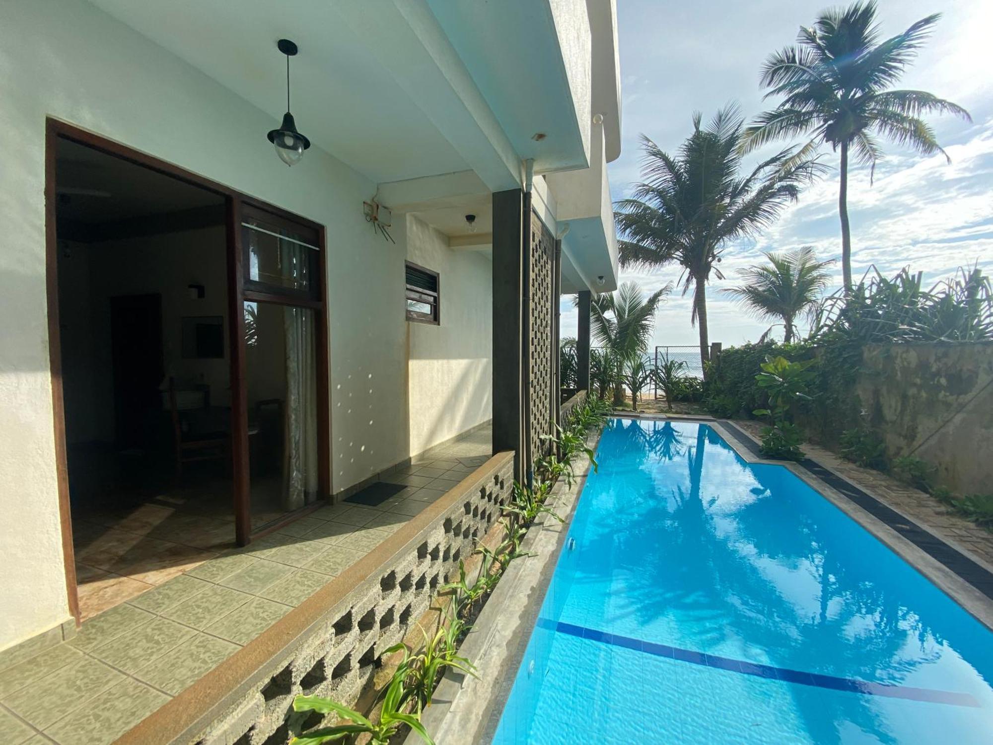 Mirage Beach House At Morava Court Hikkaduwa Buitenkant foto