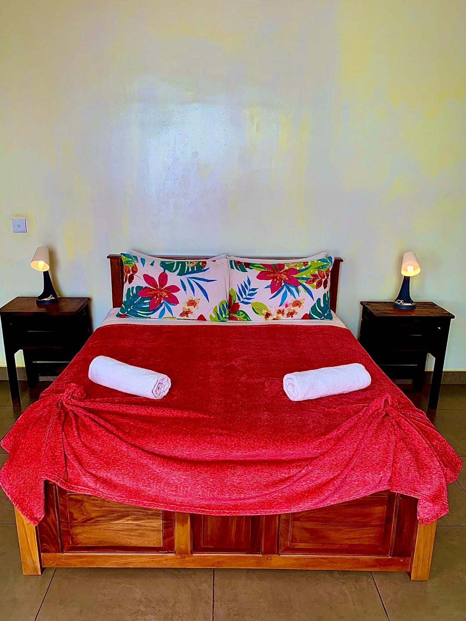 Mirage Beach House At Morava Court Hikkaduwa Buitenkant foto