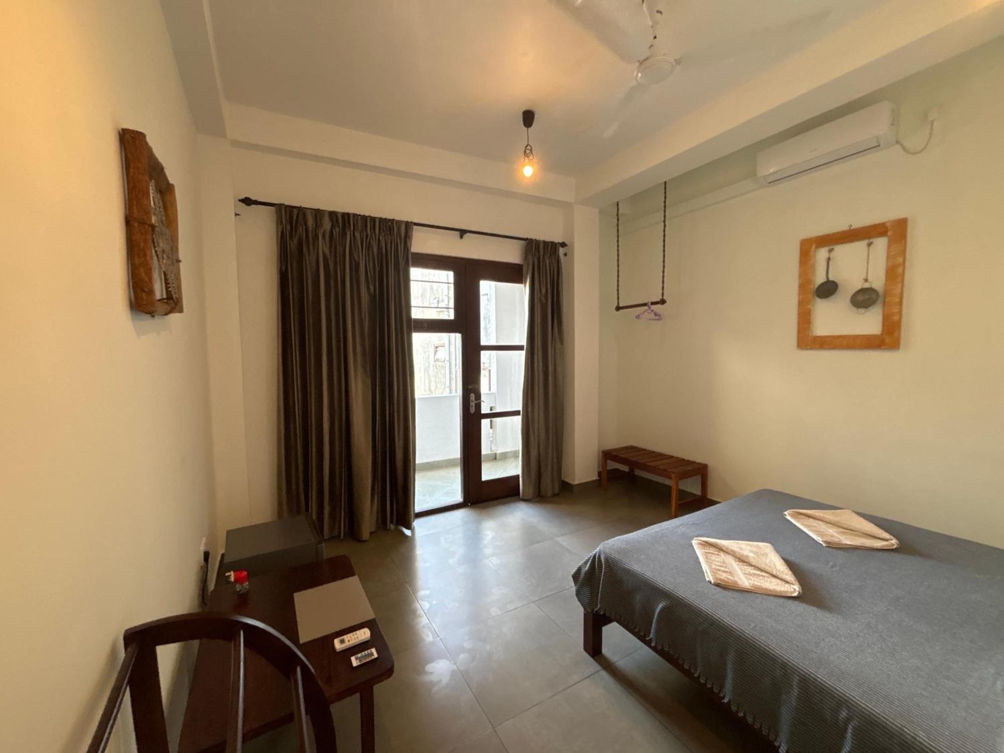 Mirage Beach House At Morava Court Hikkaduwa Buitenkant foto